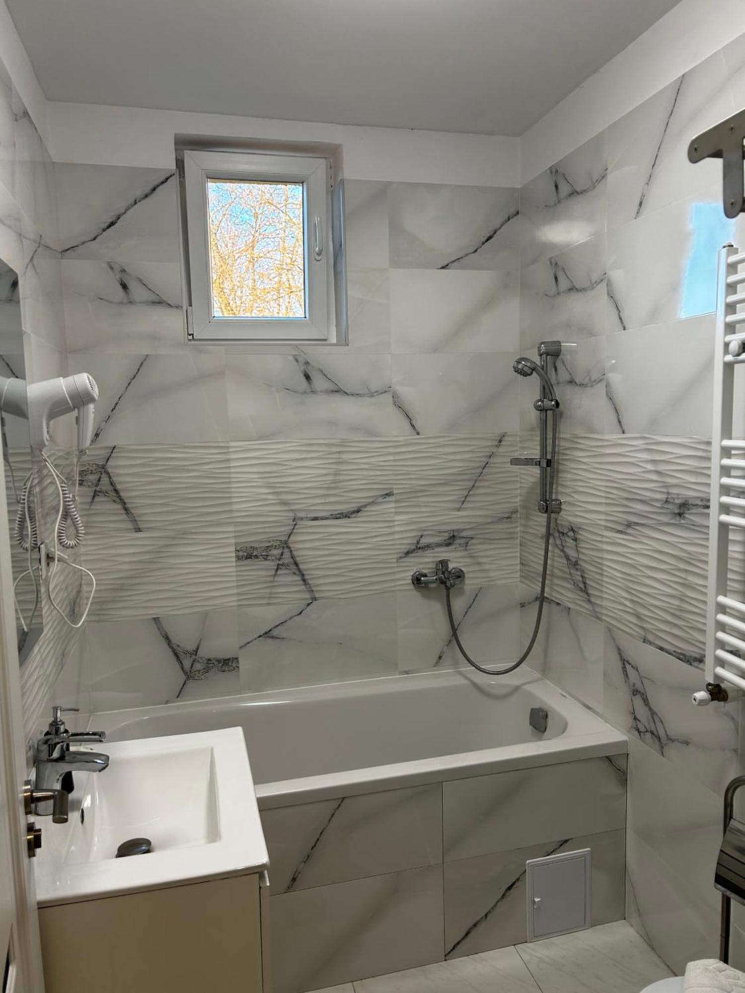 Doftana Apartaments Teşila Kültér fotó